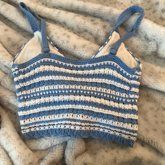 Hollister - Picture 2 of 3